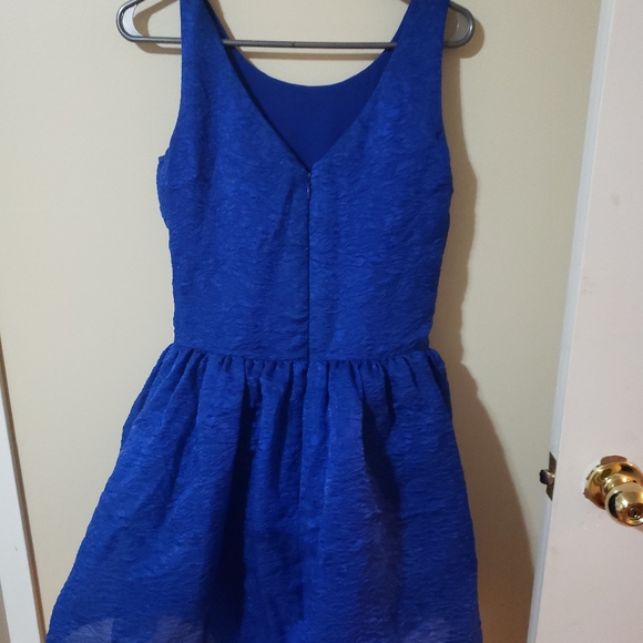 Prom dress - Picture 3 of 4